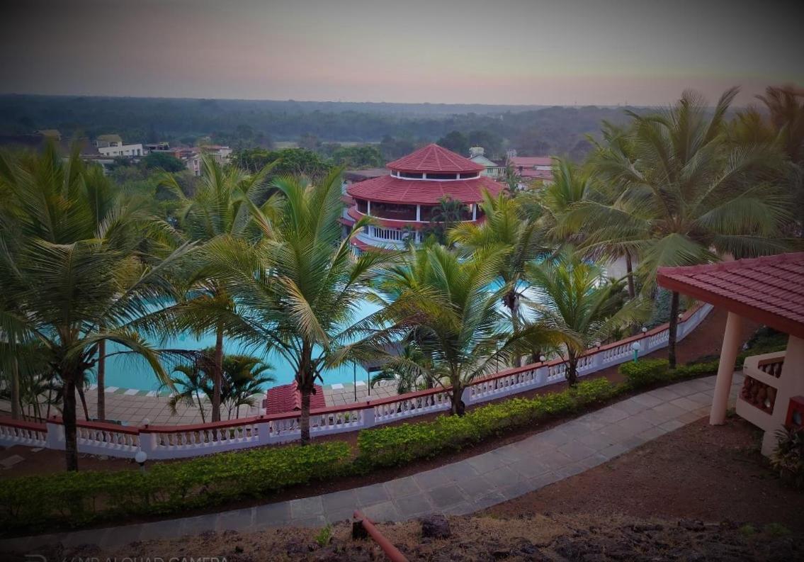 Indismart Woodbourne Resort Madgaon